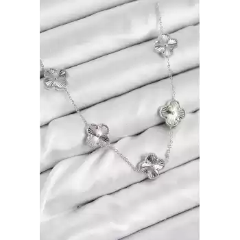 Pirinç VIP Yonca Model Gümüş Renk Kadın Kolye