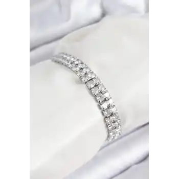 Pirinç Zirkon Taşlı Çift Sıra Kare Model Gümüş Renk Asansörlü Kadın Bileklik