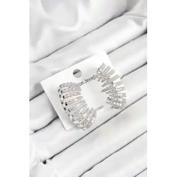 Pirinç Zirkon Taşlı Çoklu Görünümlü Model Gümüş Renk Kadın Küpe