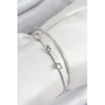 Pirinç Zirkon Taşlı Kalp Model Gümüş Renk Kadın Bileklik