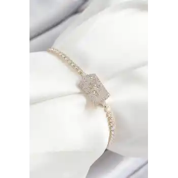 Pirinç Zirkon Taşlı Kutup Yıldızı Model Gold Renk Asansörlü Kadın Bileklik