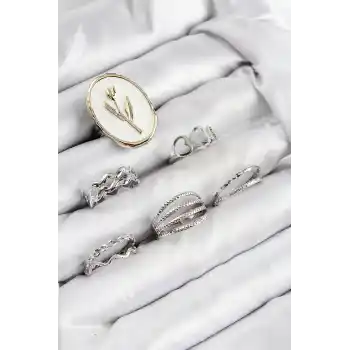 Pirinç Zirkon Taşlı Lale Model Gümüş Renk Kadın Yüzük Kombin Set