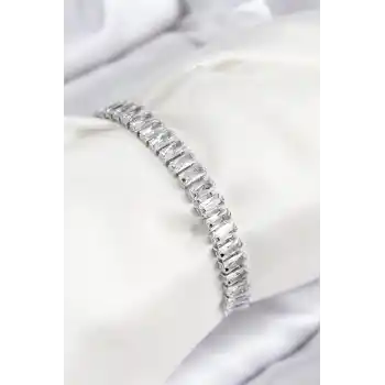 Pirinç Zirkon Taşlı Su Yolu Model Gümüş Renk Asansörlü Kadın Bileklik