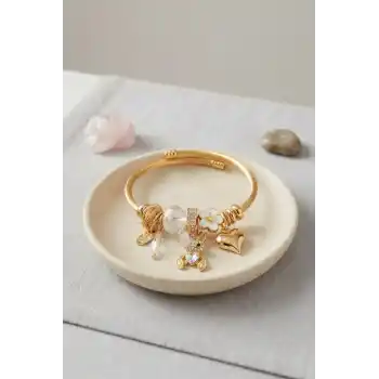 Tavşan Model Gold Renk Beyaz Charmlı Bileklik