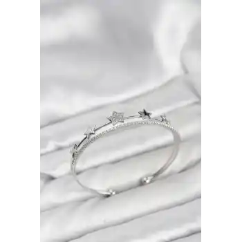 Yıldız Model Gümüş Renk Pirinç Kadın Bileklik