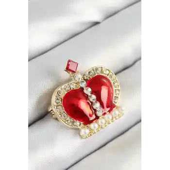 Zirkon Taşlı İnci Detaylı Kırmızı 3D Kraliçe Taç Figürlü Gold Renk Kadın Broş