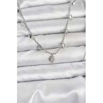 Zirkon Taşlı Kutup Yıldızı Model Pirinç Gümüş Renk Kadın Kolye