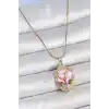 316L Çelik Gold Renk Zincir Pembe Mineli İncili Çiçek İşlemeli Portre Model Kadın Kolye