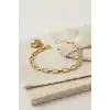 Gold Renk Pirinç Sıralı Kare Model Zirkon Taşlı Bileklik