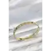 Gold Renk Pirinç Yonca Model Zirkon Taşlı Kadın Kelepçe Bileklik