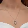 Gümüş Beyaz Dönen Çiçek Kadın Kolye