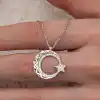 Gümüş Desenli Ay Yıldız Kadın Kolye