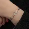 Gümüş Kalpli Nazar Kadın Bileklik