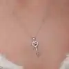 Gümüş Kalpli Sonsuzluk Anahtar Kadın Kolye
