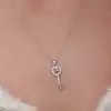 Gümüş Kalpli Sonsuzluk Anahtar Kadın Kolye