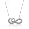 Gümüş Kalpli Sonsuzluk Bayan Kolye