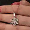 Gümüş Kar Tanesi Kadın Kolye