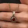 Gümüş Kırmızı Taşlı Çiçek Model Kadın Kolye