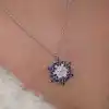 Gümüş Mor Lotus Desenli Çiçek Kadın Kolye