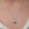 Gümüş Renkli Taşlı Kalp Figürlü Yonca Kolye