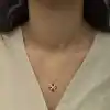 Gümüş Rose Kırmızı Taşlı Umut Çiçeği Kolye