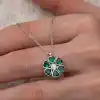 Gümüş Yeşil Kalpli Çiçek Kadın Kolye
