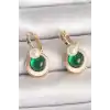 Pirinç Gold Renk Beyaz Yeşil Sallantı Mineli Kadın Küpe
