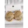 Pirinç Gold Renk İşlemeli Oval Model Kadın Küpe