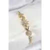 Pirinç Zirkon Taşlı Kalp Detaylı Çiçek Model Gold Renk Kadın Bileklik