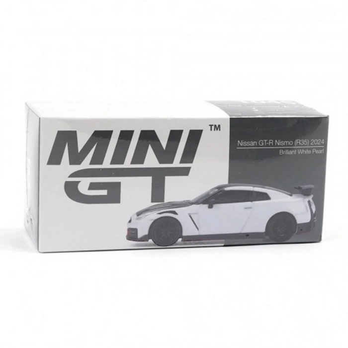BFS Mini GT 1/64 Nissan GT-R Nismo 2024 Brilliant White Pearl