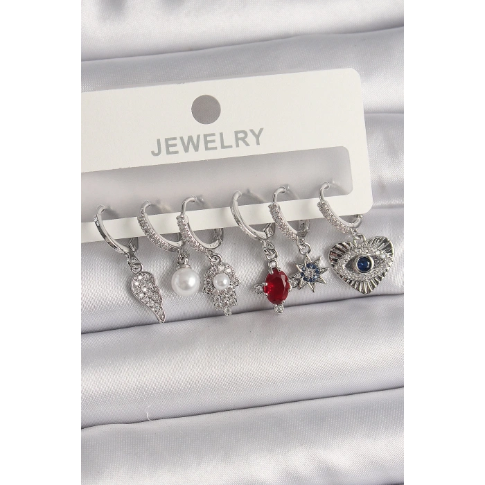 BFS Pirinç Gümüş Renk Sallantı Zirkon Taşlı Fatma Ana El Figür Kadın Küpe Seti