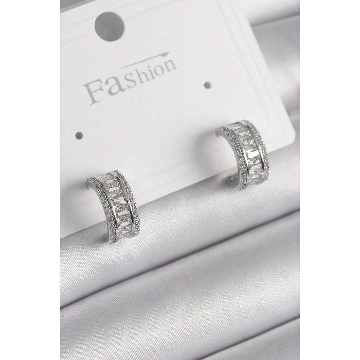 BFS Pirinç Gümüş Renk Zirkon Taşlı Halka Model Kadın Küpe