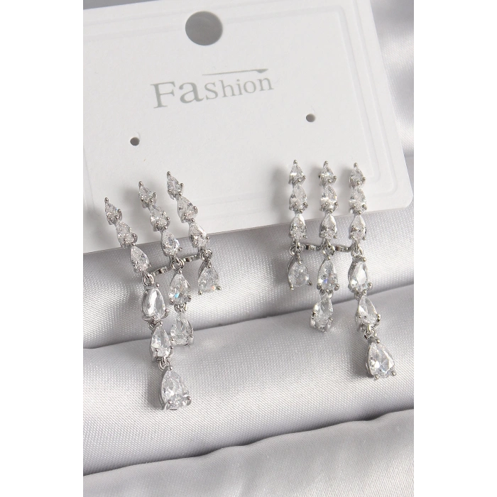 BFS Pirinç Gümüş Renk Zirkon Taşlı Yağmur Model Kadın Küpe