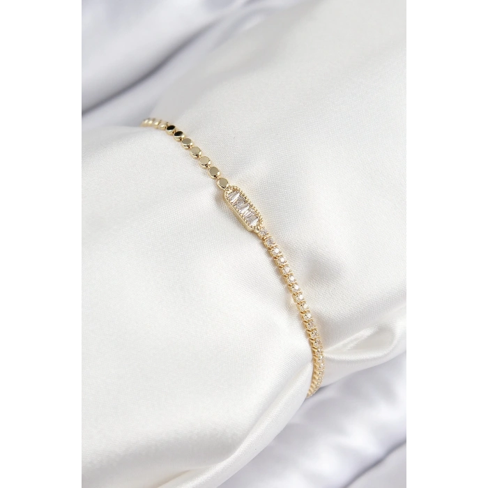 Mey İthalat® Pirinç Zirkon Taşlı Dikdörtgen Model Ezme Zincir Gold Renk Kadın Bileklik