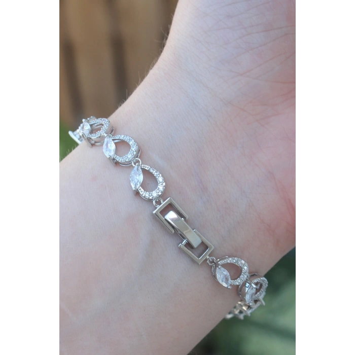 Mey İthalat® Vip Seri Pirinç Zirkon Taşlı Gümüş Renk Arpa Model Bileklik