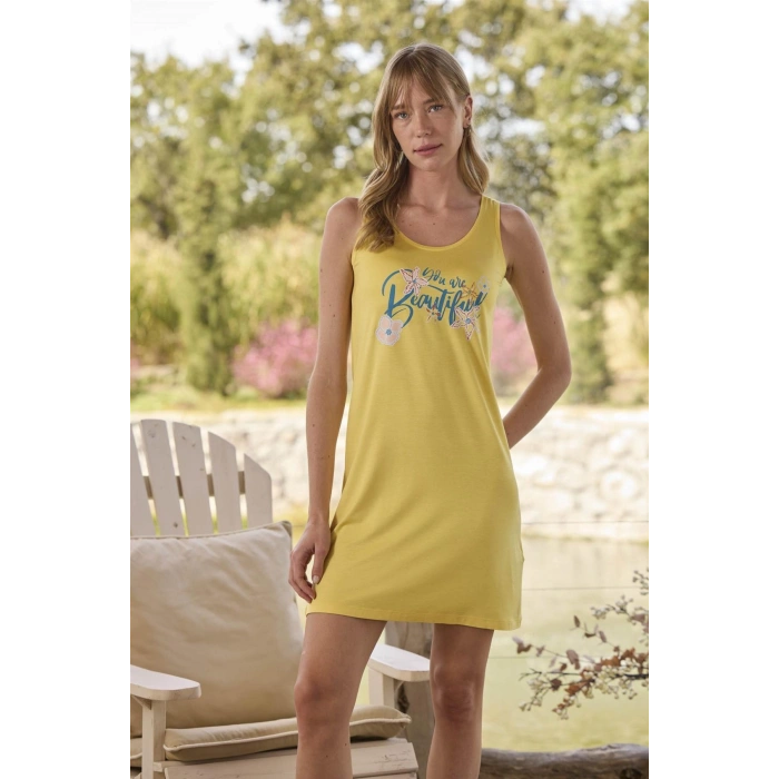 Çiçek ve Yaprak Desenli ve Baskılı You Are Beautiful Sabahlık Takımı