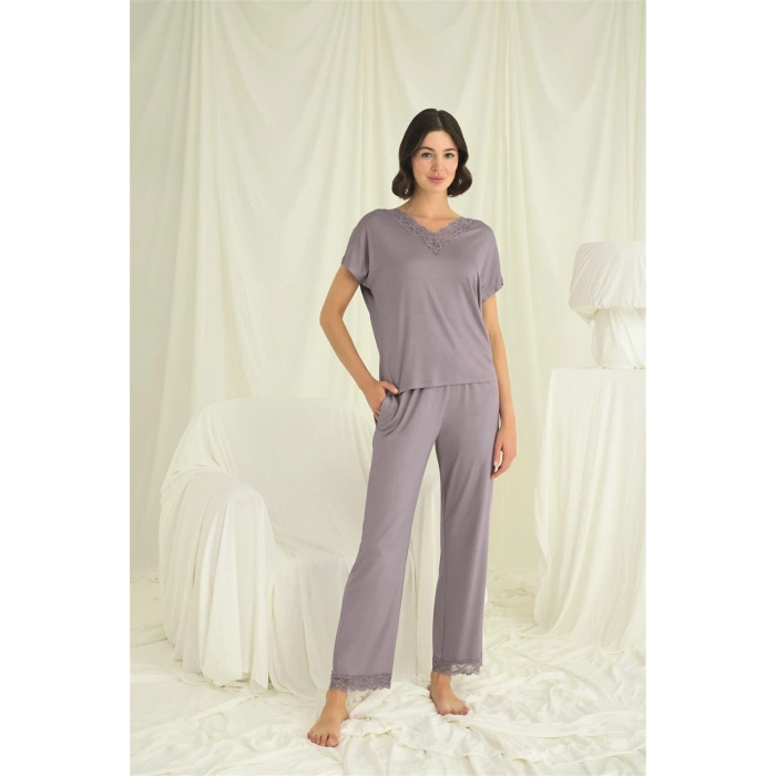 Kısa Kollu V Yakalı Dantelli Pijama Takımı