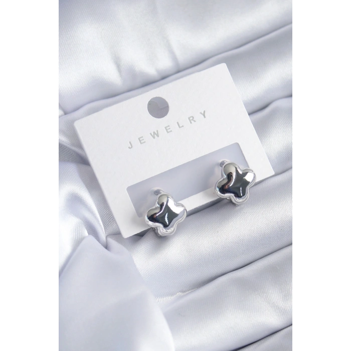 Mey İthalat® Gümüş Renk Yonca Model Pirinç Kadın Küpe