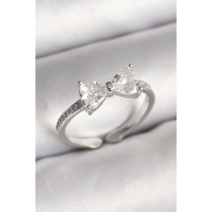 Mey İthalat® Pirinç Gümüş Renk Zirkon Taşlı Kalp Fiyonk Model Kadın Yüzük