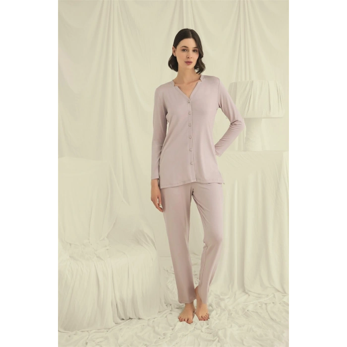 Uzun Kollu Boydan Düğmeli V Yaka Pijama Takımı