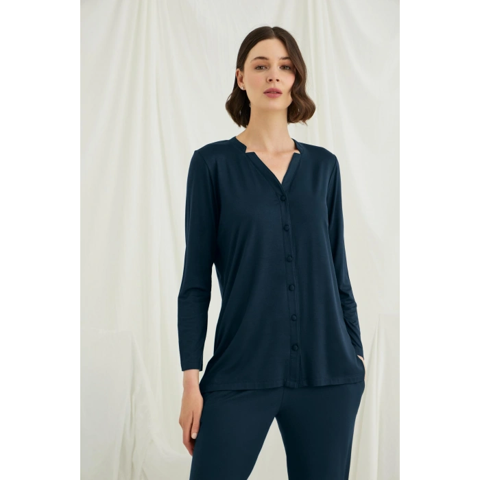 Uzun Kollu Boydan Düğmeli V Yaka Pijama Takımı