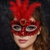 Mey İthalat® Lüks Kırmızı Tüylü Taşlı Balo Maskesi