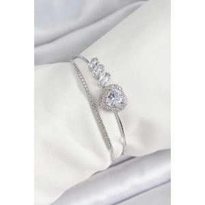 BFS Pirinç Gümüş Renk Kalpli Zirkon Taşlı Kadın Bileklik