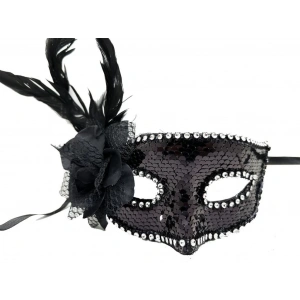 BFS     Siyah Renk Yandan Tüylü Güllü Gümüş Taşlı Pullu Maske 20x22 cm