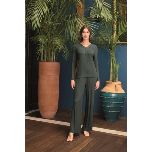 Uzun Kollu Önü Düğmeli V Yaka Pijama Takımı