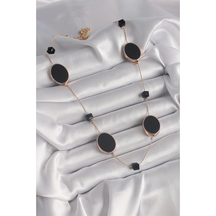 BFS Pirinç Gold Renk Siyah Renk Oval Siyah Küp Detay Kadın Kolye