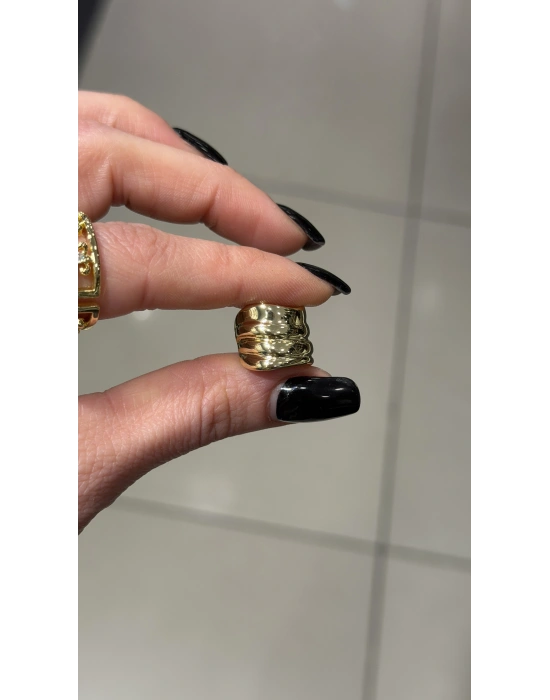 Dalga Detay Kalın Kıkırdak Küpe