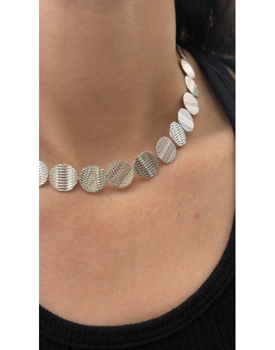 Yuvarlak Plaka Detay Gümüş Kolye (36 cm)