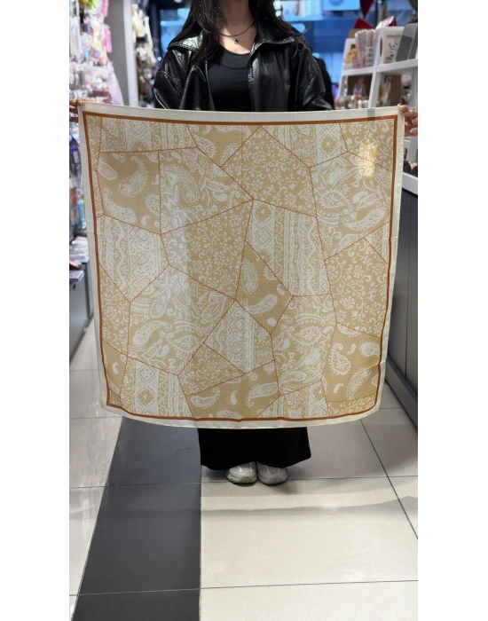 Krem Renk Turuncu Çizgi Detay Fular 90x90