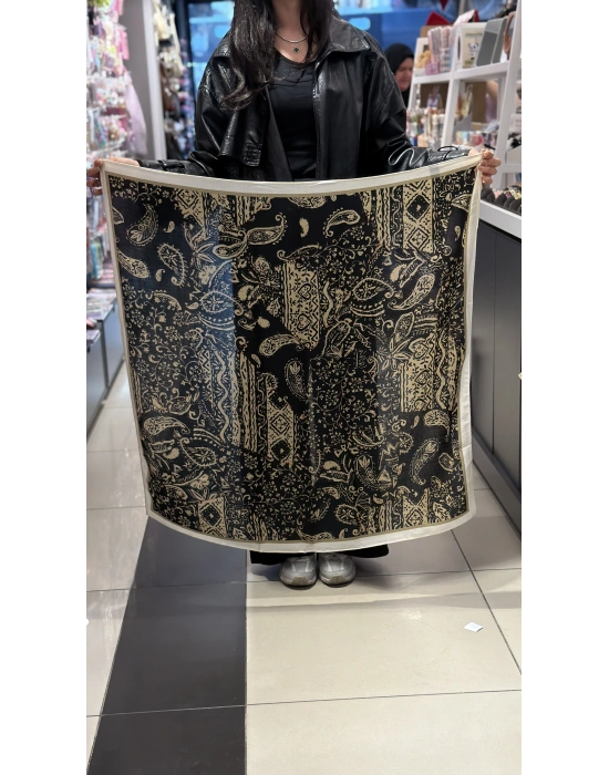 Siyah-Krem Karışık Desen Fular 90x90